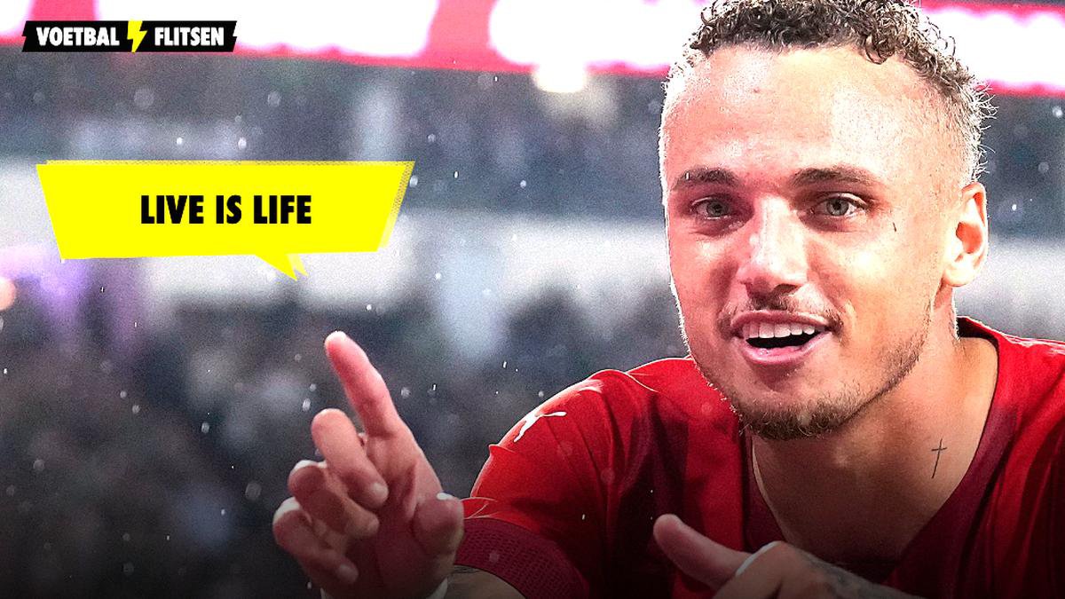 PSV-aanvaller Noa Lang hint subtiel op een mogelijke transfer naar Napoli, geïnspireerd door een iconisch Maradona-moment uit 1989.