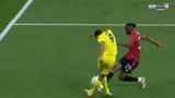 Volgend jaar bij Club? Carlos Bacca verbaast gans Europa met geweldige rabona (VIDEO)
