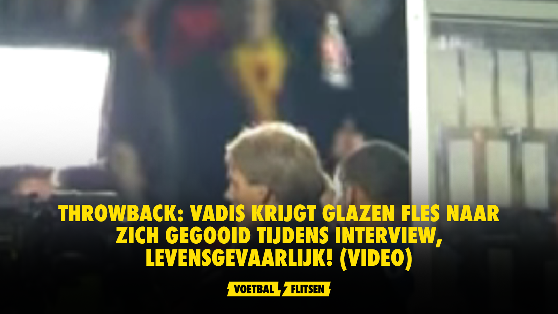 Throwback Vadis Krijgt Glazen Fles Naar Zich Gegooid Tijdens Interview Levensgevaarlijk Video 0436